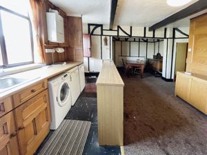 Kitchen-Dining- click for photo gallery